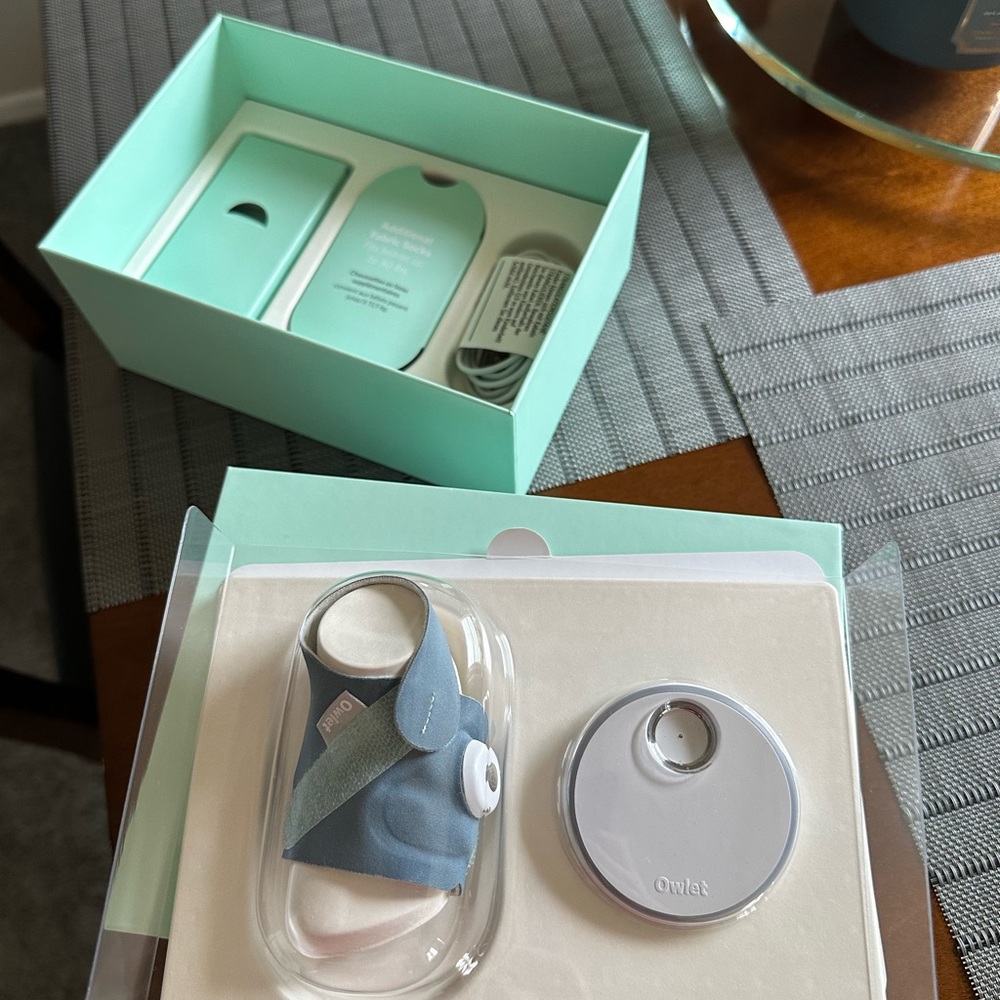 New Never used unopened Owlet Dream sock. Monitor Sock and Base in Bedtime Blue